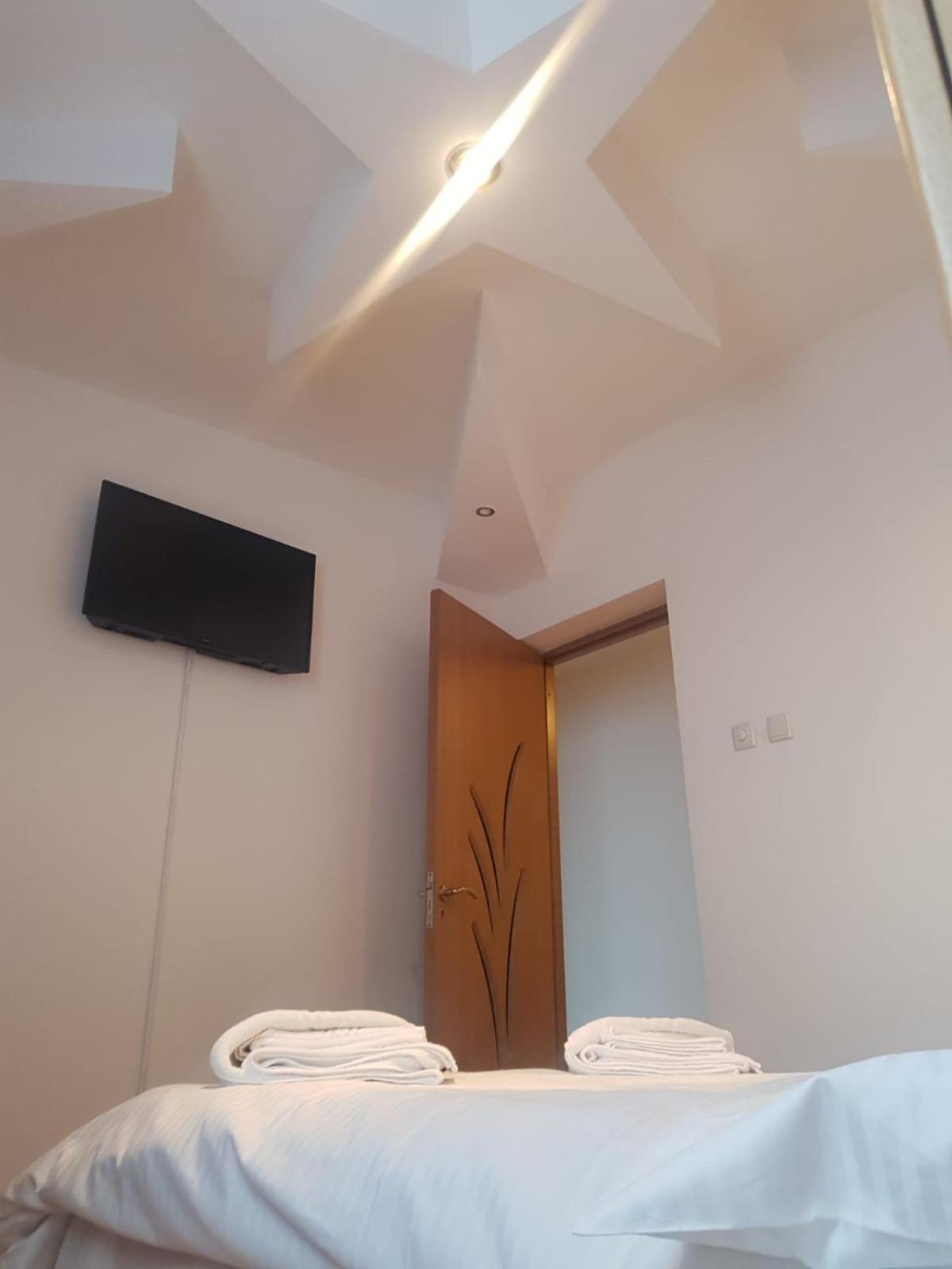 Special Apartment Nadeva Сучава Екстер'єр фото