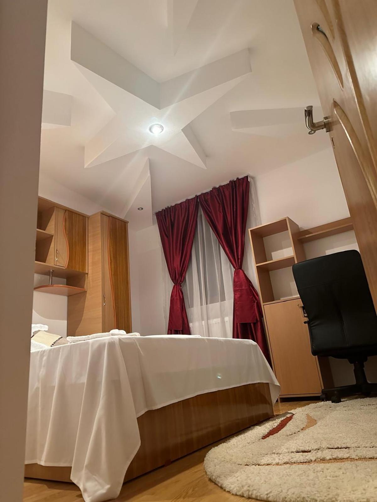 Special Apartment Nadeva Сучава Екстер'єр фото