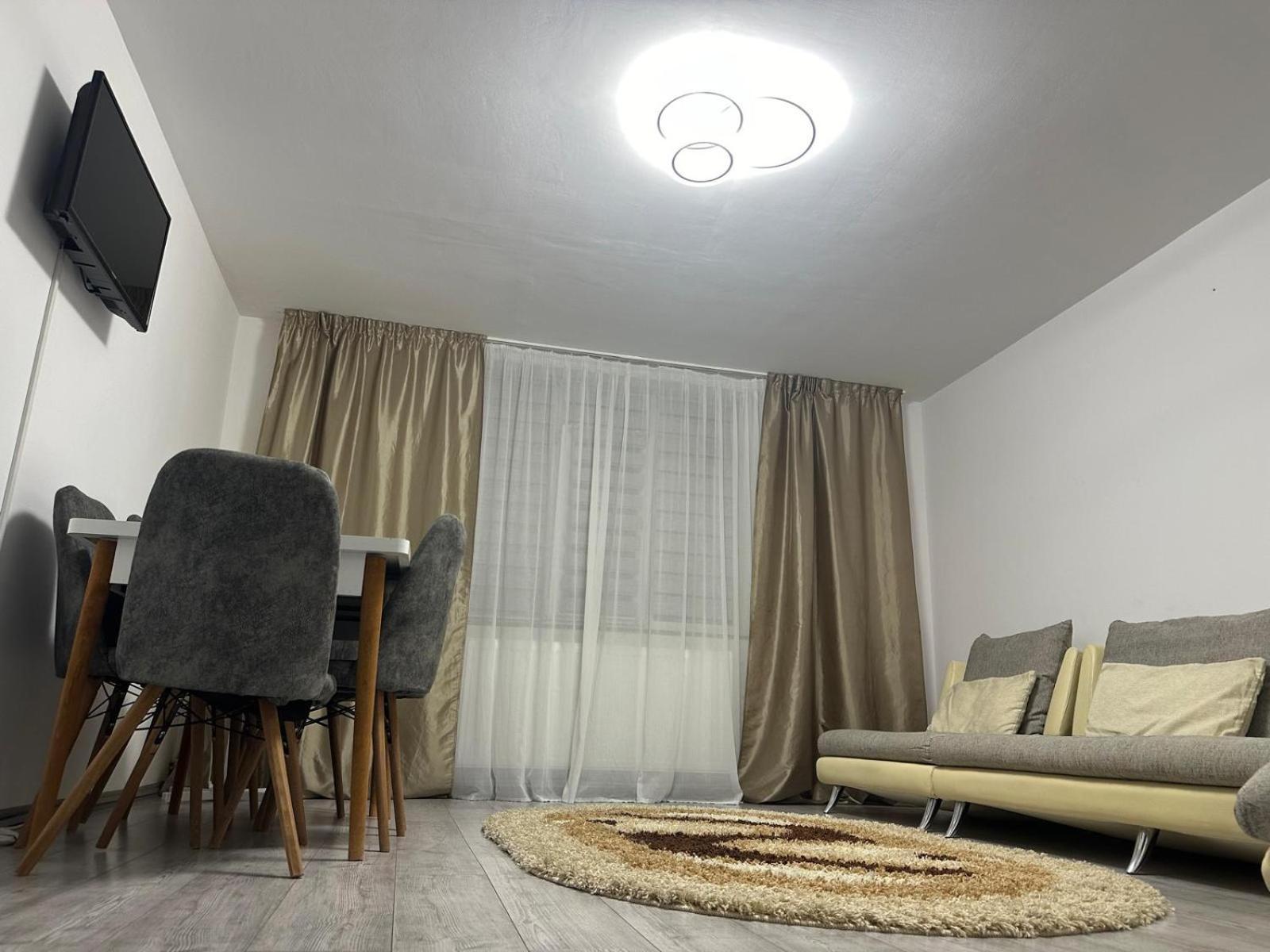 Special Apartment Nadeva Сучава Екстер'єр фото